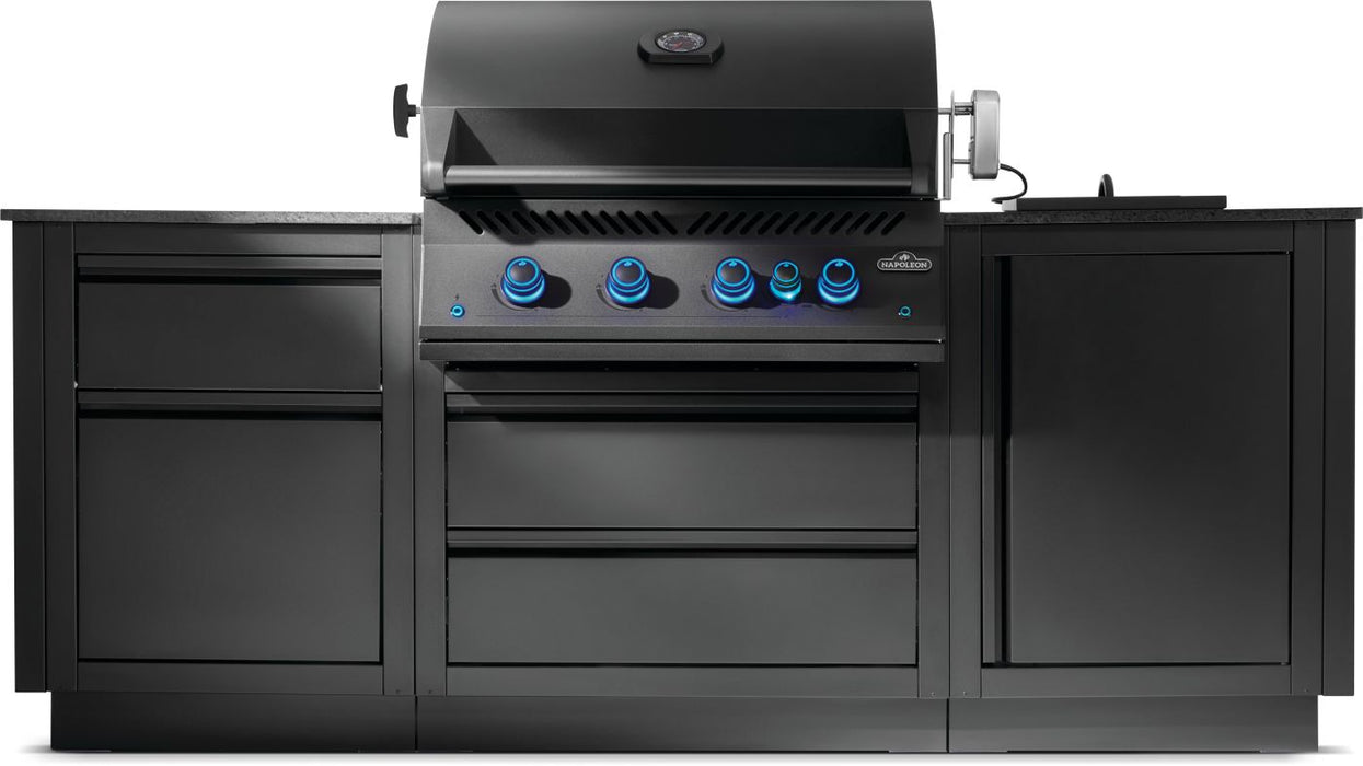 OASIS™ 300 Outdoor Kitchen, Built-in 700 Series 32 *Special Order Only*