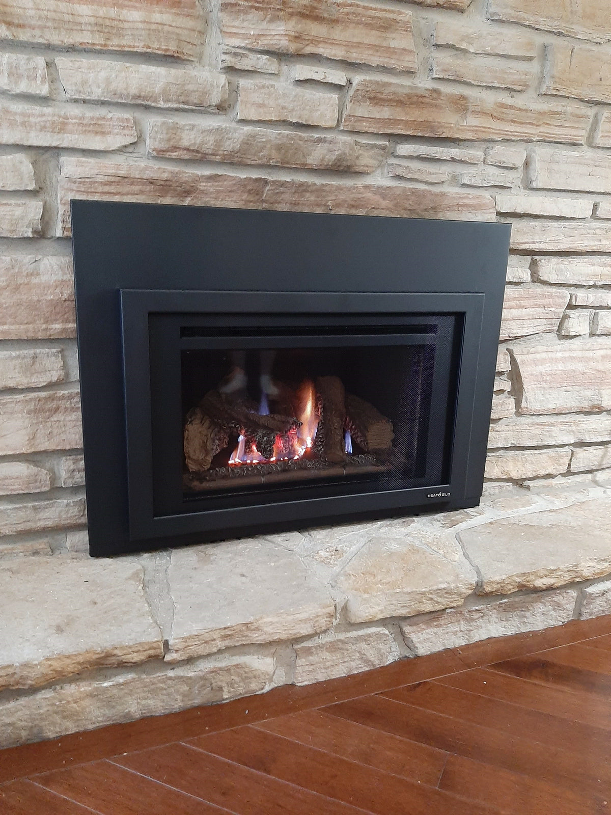 Heat & Glo Supreme I25 Insert — Fireplaces Unlimited Heating & Cooling